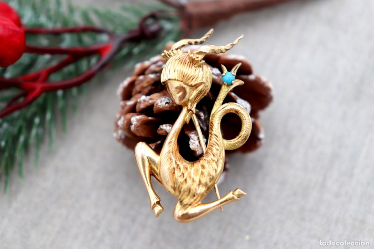 Joaillerie: Broche de Oro de 18 quilates con Turquesa - Figura M&iacute;tica