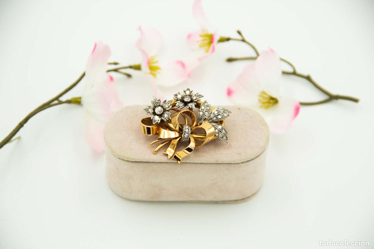 Gioielleria: Broche en oro de 19,2K y platino con diamantes.