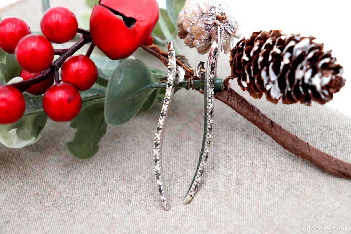Joalharia: Pendientes en oro de 19,2K con diamantes blancos y negros.