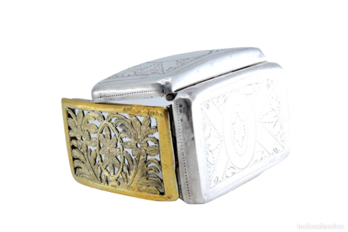 Joalheria: Caja de vinagreta de oro y plata, del reinado de Jorge III.