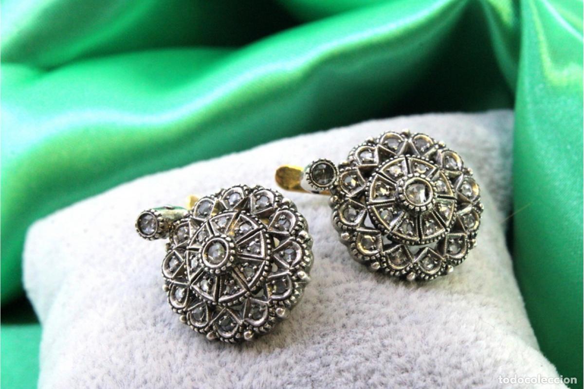 Schmuck: Pendientes en oro de 19,2K y plata con diamantes.