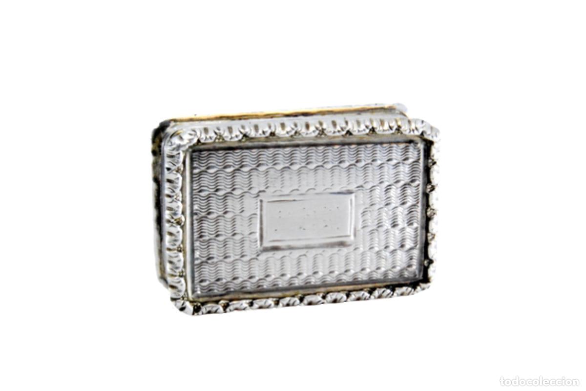 Schmuck: Caja vinagreta de oro y plata, de la &eacute;poca de Guillermo IV.