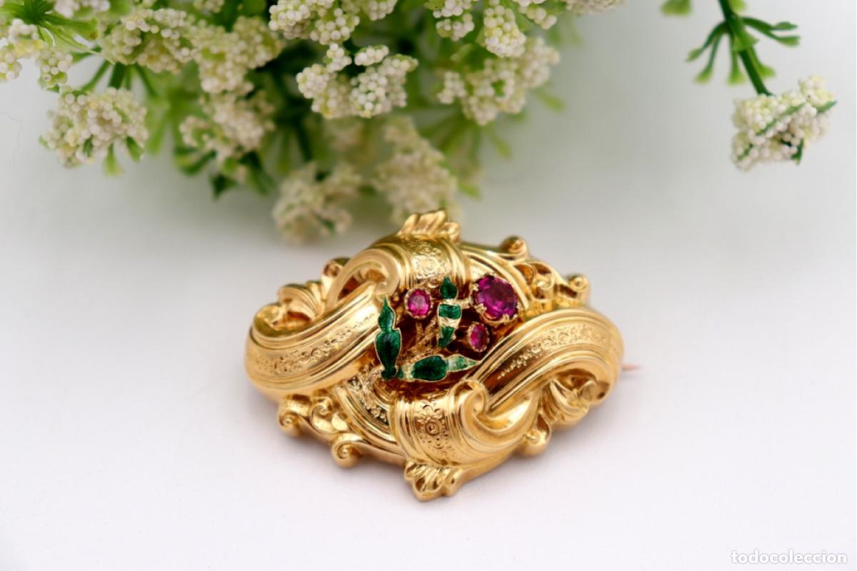 Joyeria: Broche de oro de 19,2 quilates con amatistas
