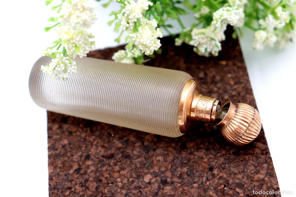 Joyeria: Frasco de perfume, fabricado en cristal y oro de 15K. - Foto 3