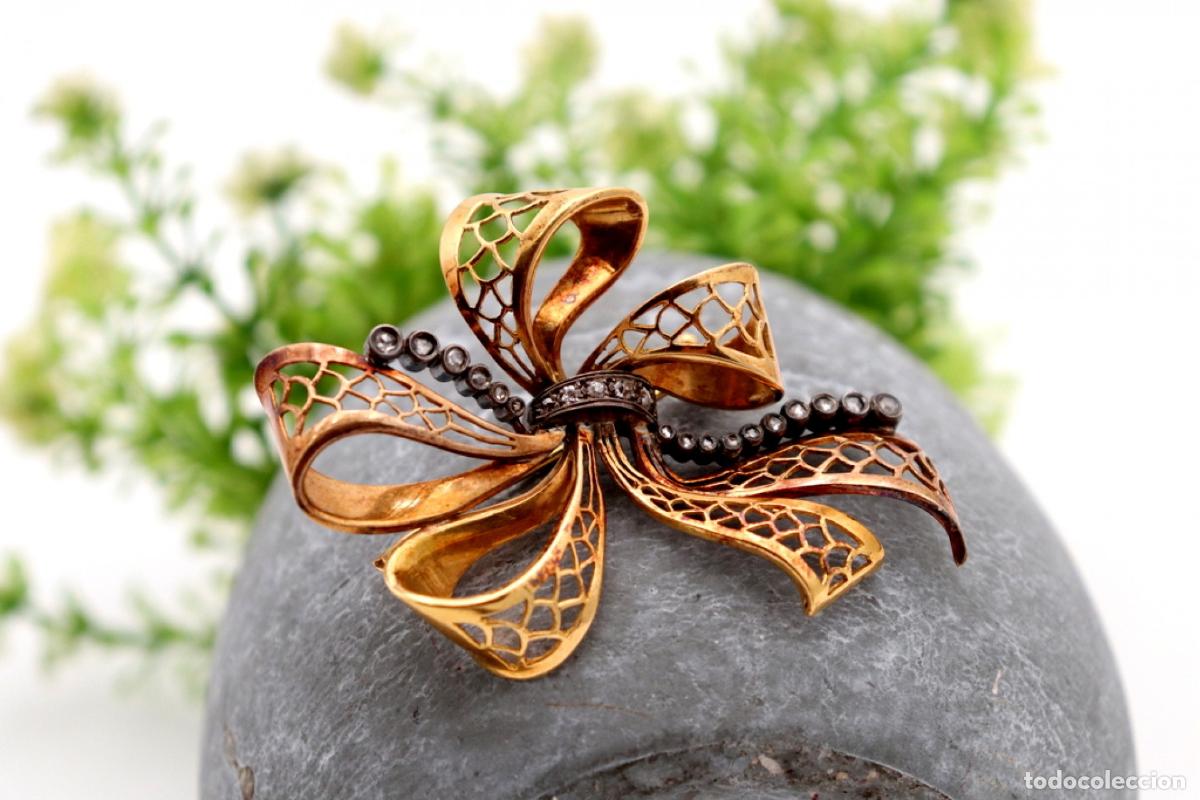 Joaillerie: Broche de oro de 19,2 quilates con diamantes - Lazo