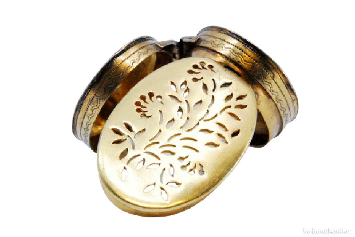 Schmuck: Caja de vinagreta de oro y plata, del reinado de Jorge III.