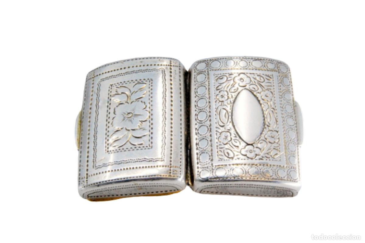 Schmuck: Caja de vinagreta de oro y plata, del reinado de Jorge III.