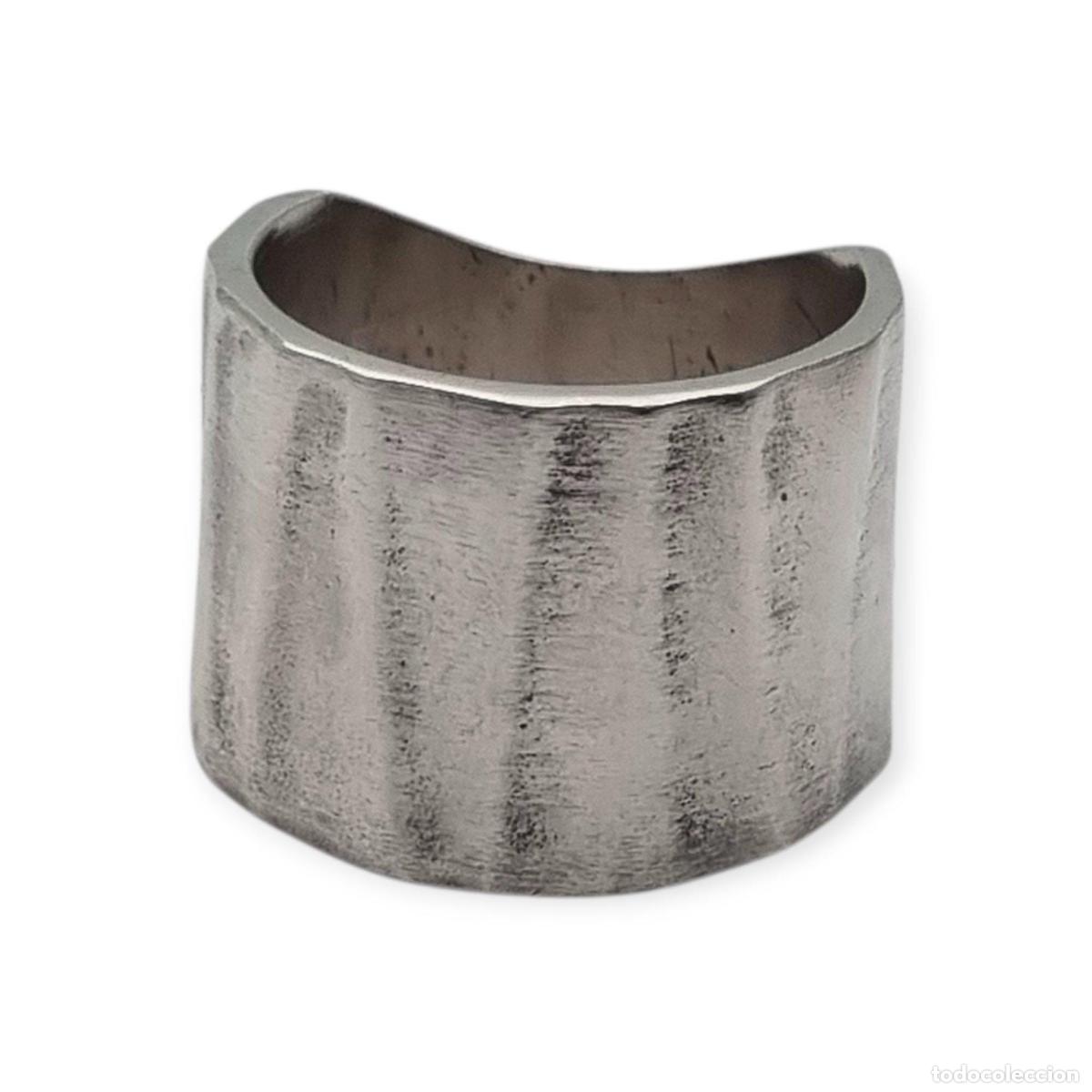 Joyeria: Anillo brutalista ancho vintage de plata 925, circa 1990