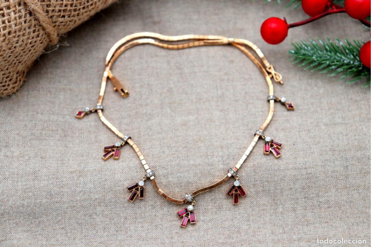 Joaillerie: Collar de oro de 19,2 quilates con granates y diamantes
