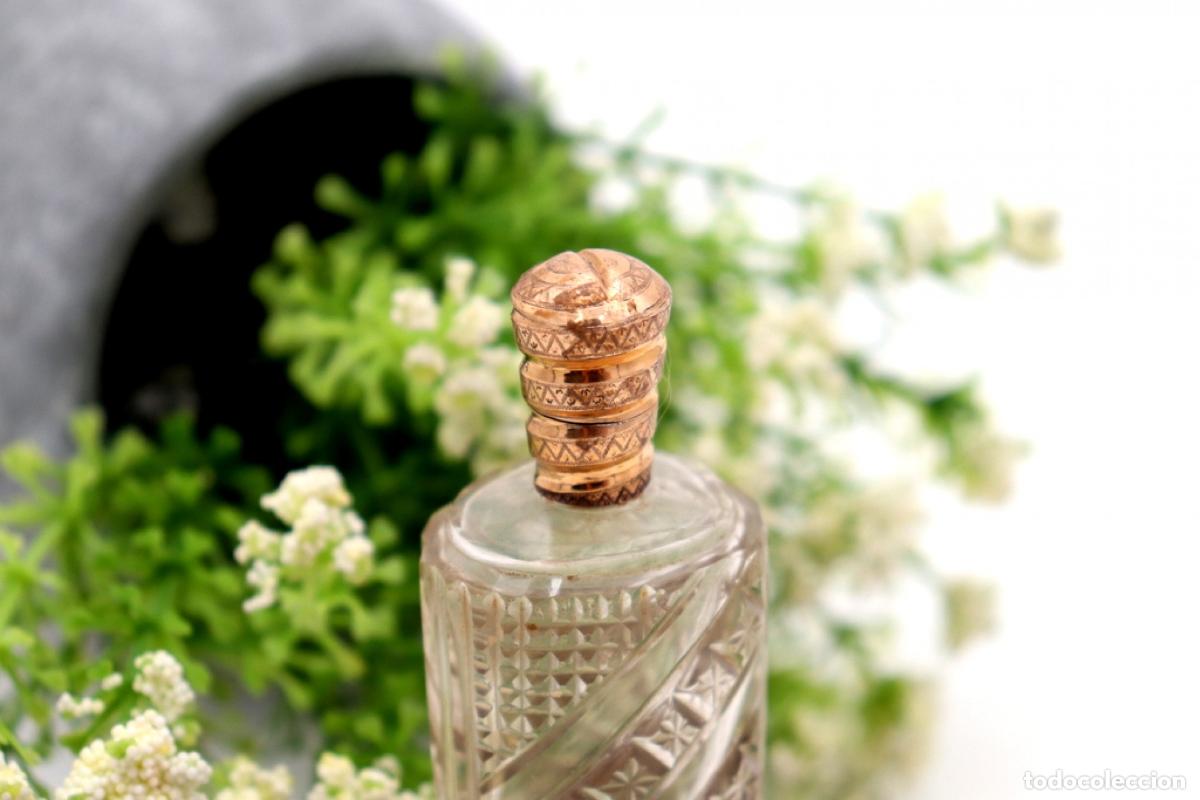 Joyeria: Frasco de perfume, fabricado en cristal y oro de 15K. - Foto 4