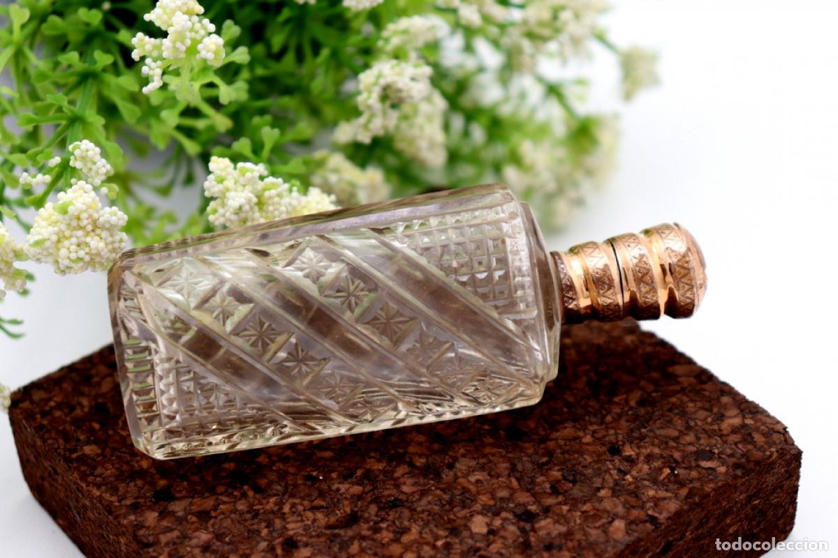 Joyeria: Frasco de perfume, fabricado en cristal y oro de 15K. - Foto 5