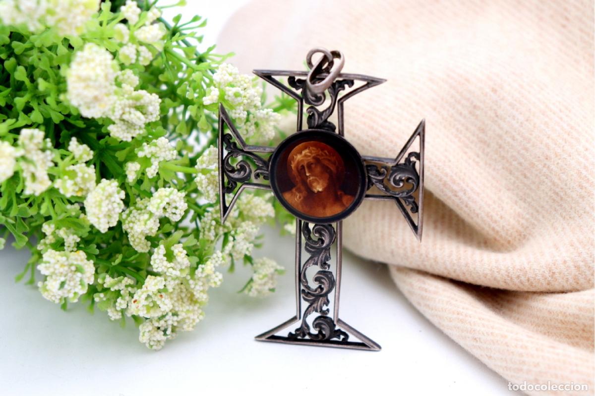 Gioielleria: Colgante de crucifijo de plata
