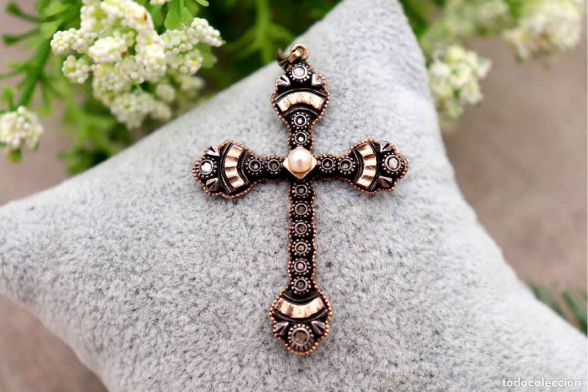 Gioielleria: Colgante de cruz de oro y plata con diamantes - siglo XIX