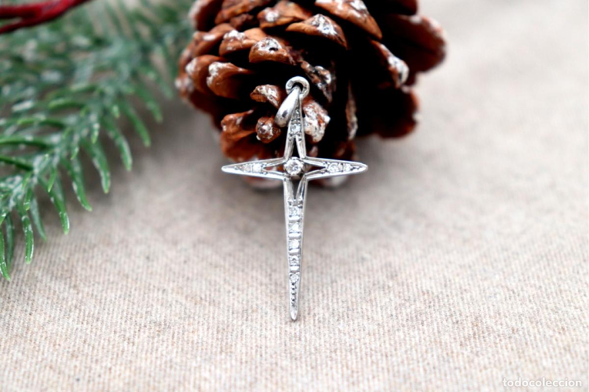 Gioielleria: Colgante en oro blanco de 19,2K con diamantes.