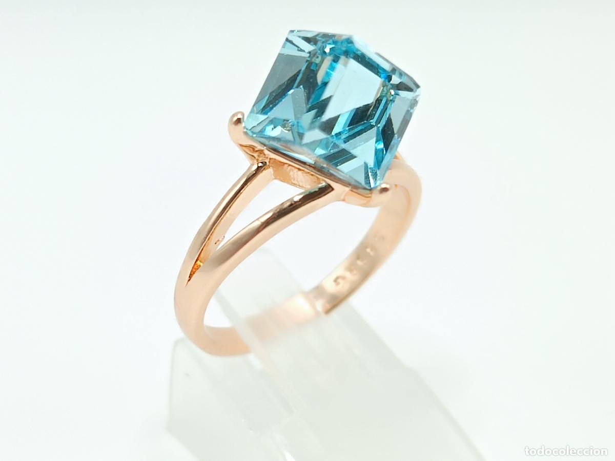 Joyeria: Precioso anillo en oro de 14k con piedra aguamarina tallada