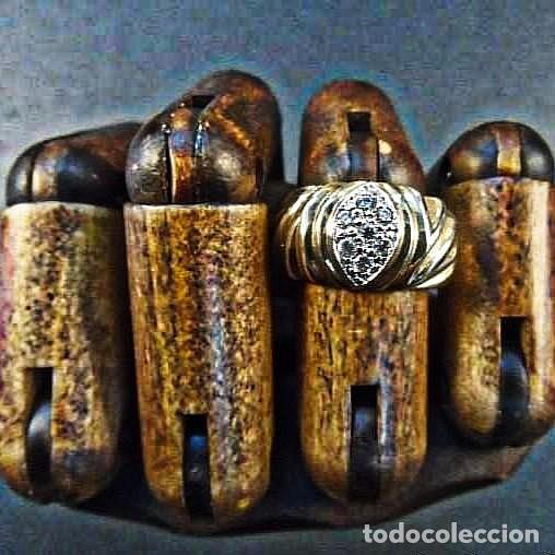 Joyeria: ANILLO DE PLATA CHAPADA EN ORO AMARILLO 18 K. ALMENDRA DE CIRCONITAS. PLATA DE LEY
