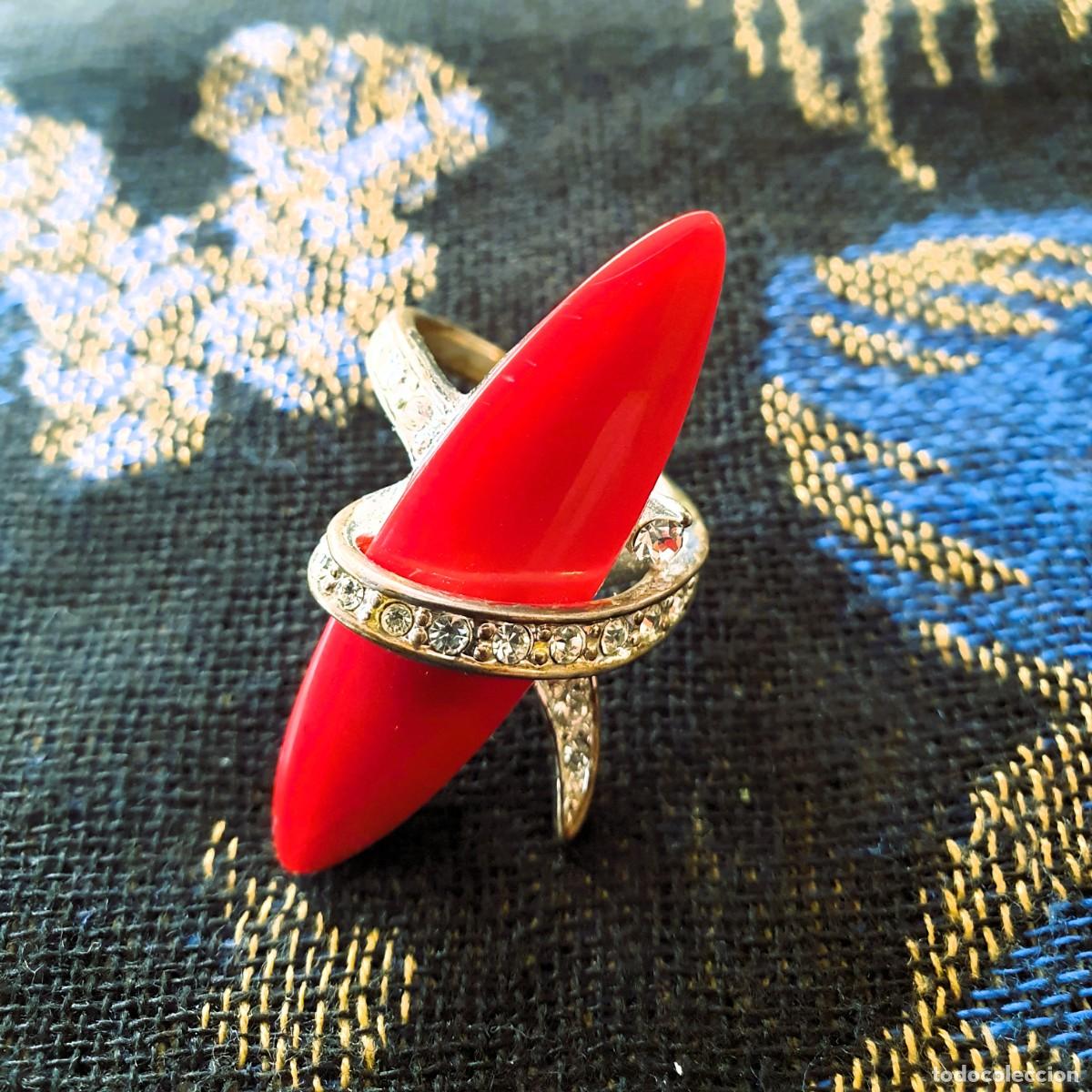 Schmuck: Anillo de oro 18K con piedra y brillantes