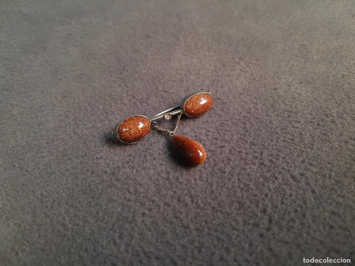 Joyeria: J-4427-BROCHE DE PLATA DE LEY CON GEMAS DE LLUVIA DE ORO.GOLDSTONE.ESPA&Ntilde;A.SIGLO XX