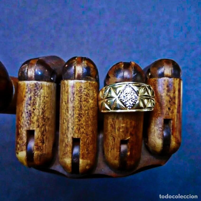 Joyeria: ANILLO DE PLATA CHAPADA EN ORO AMARILLO 18 KTS GOLPEADA CON ROMBO DE CIRCONITAS