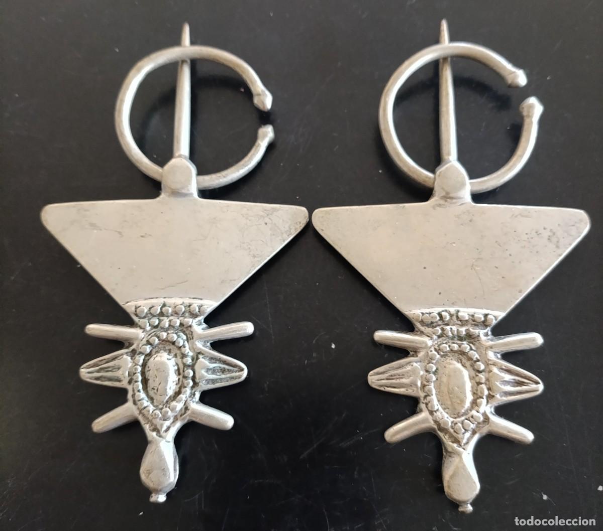 Jewelry: PAREJA DE F&Iacute;BULAS BEREBER DE PLATA. 12.00 * 6.40 CMS. 61.44 GRAMOS + 11.90 * 6.50 CMS. 61.27 GRAMOS.