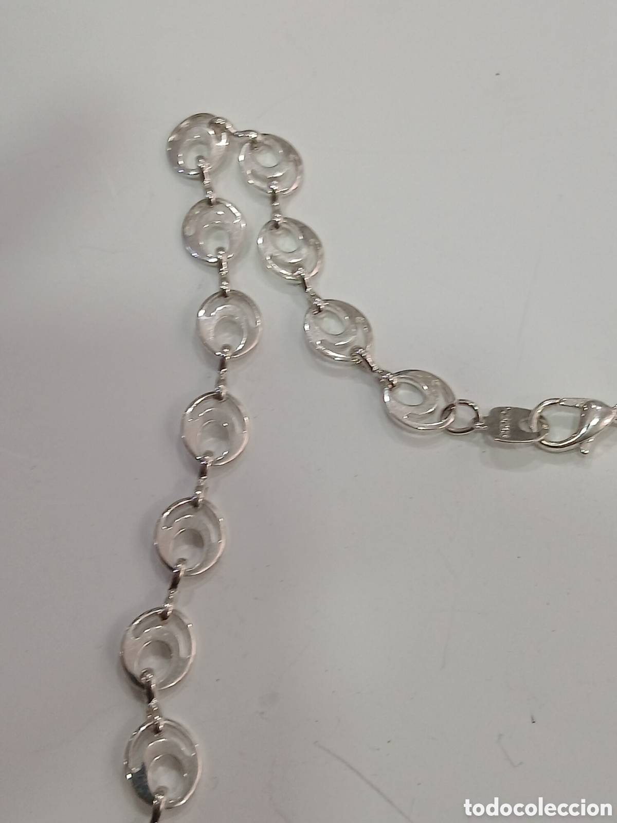 Joyeria: Gargantilla de metal plateado. (L57) - Foto 3