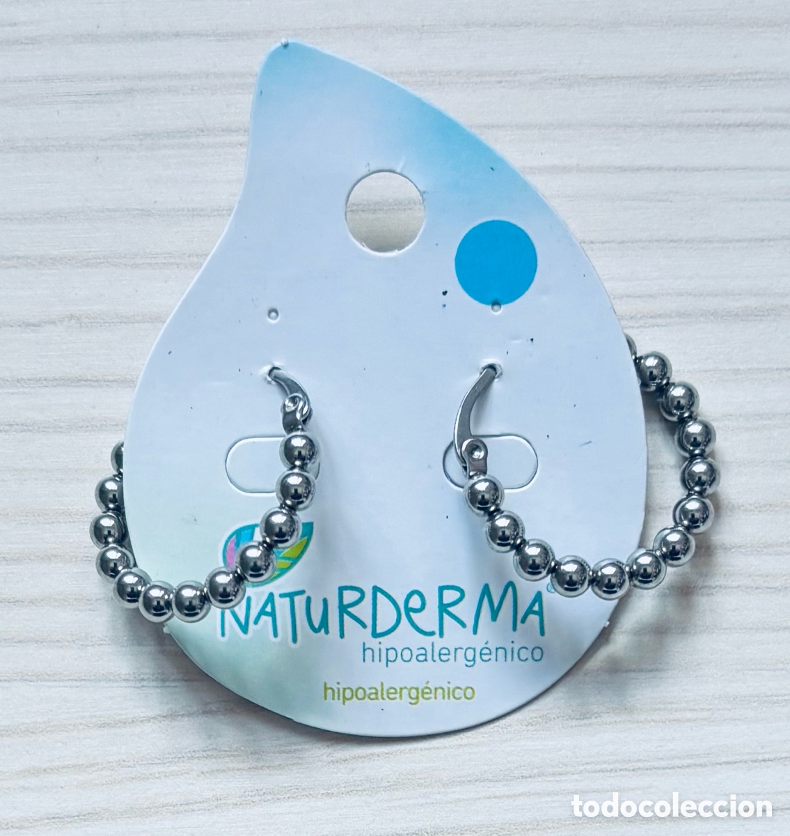Joyeria: Pendientes Aro de Bolitas Plateadas (Acero Quir&uacute;rgico Hipoalerg&eacute;nico)