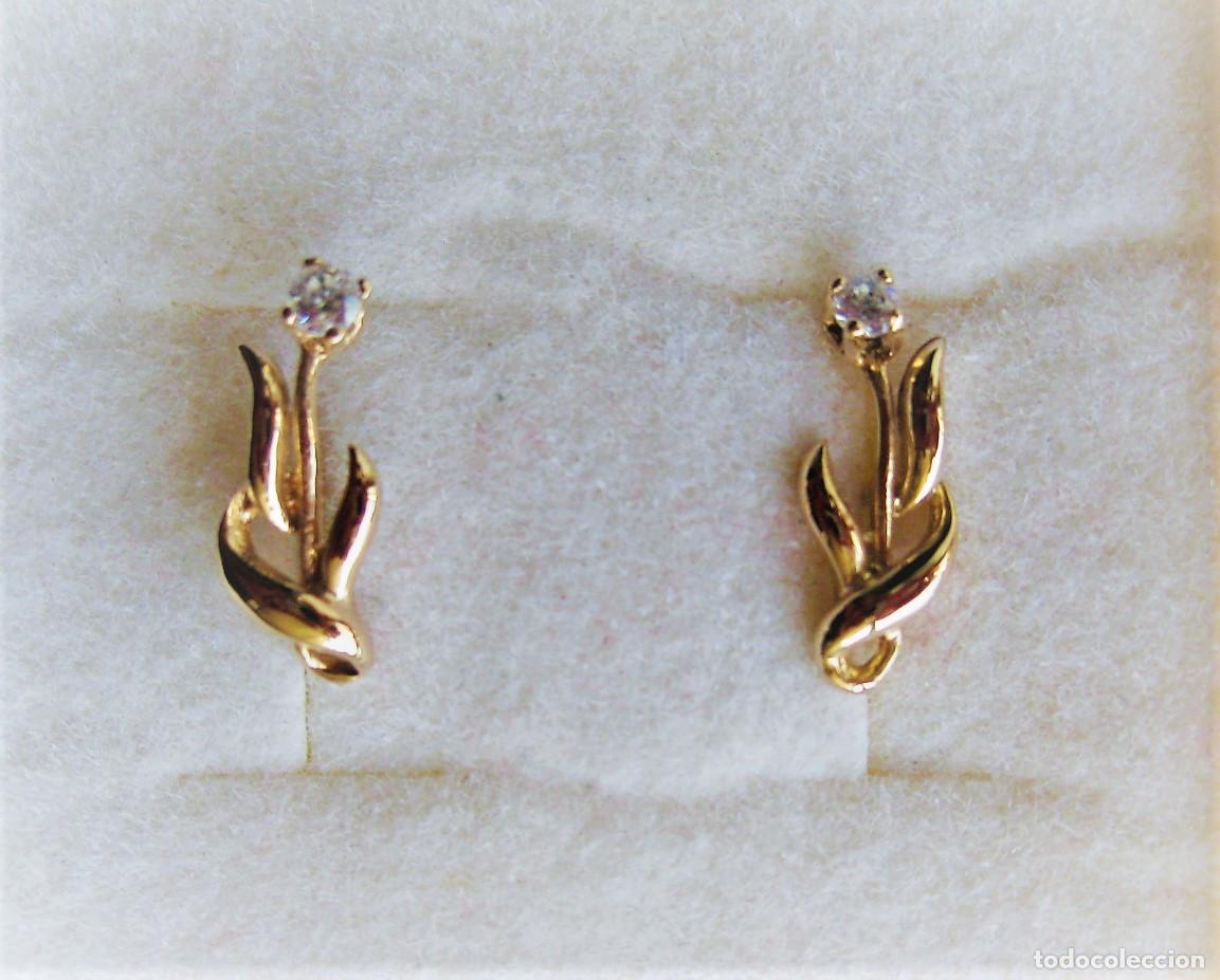 Joaillerie: PENDIENTES DE ORO DE 18 KLTS. CON CIRCONITAS ENGARZADAS - CIERRE DE PRESION - SIN ESTRENAR