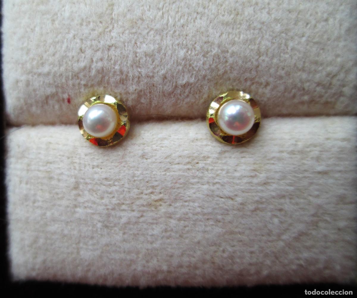 Joaillerie: PENDIENTES DE ORO DE 18 KLTS. CON PEQUE&Ntilde;AS PERLAS - CIERRE DE ROSCA - SIN ESTRENAR