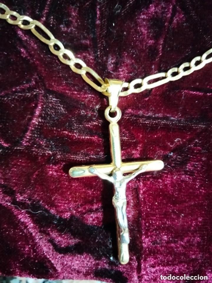 Joyeria: preciosa cadena de oro con crucifijo de oro blanco y amarillo