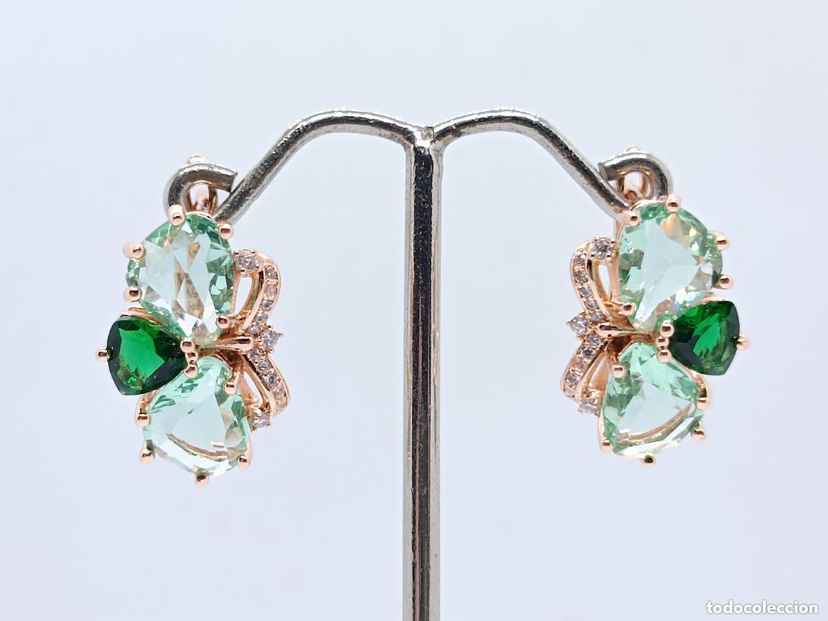 Joyeria: Preciosos pendientes en oro de 14k de dise&ntilde;o con esmeraldas aguamarinas