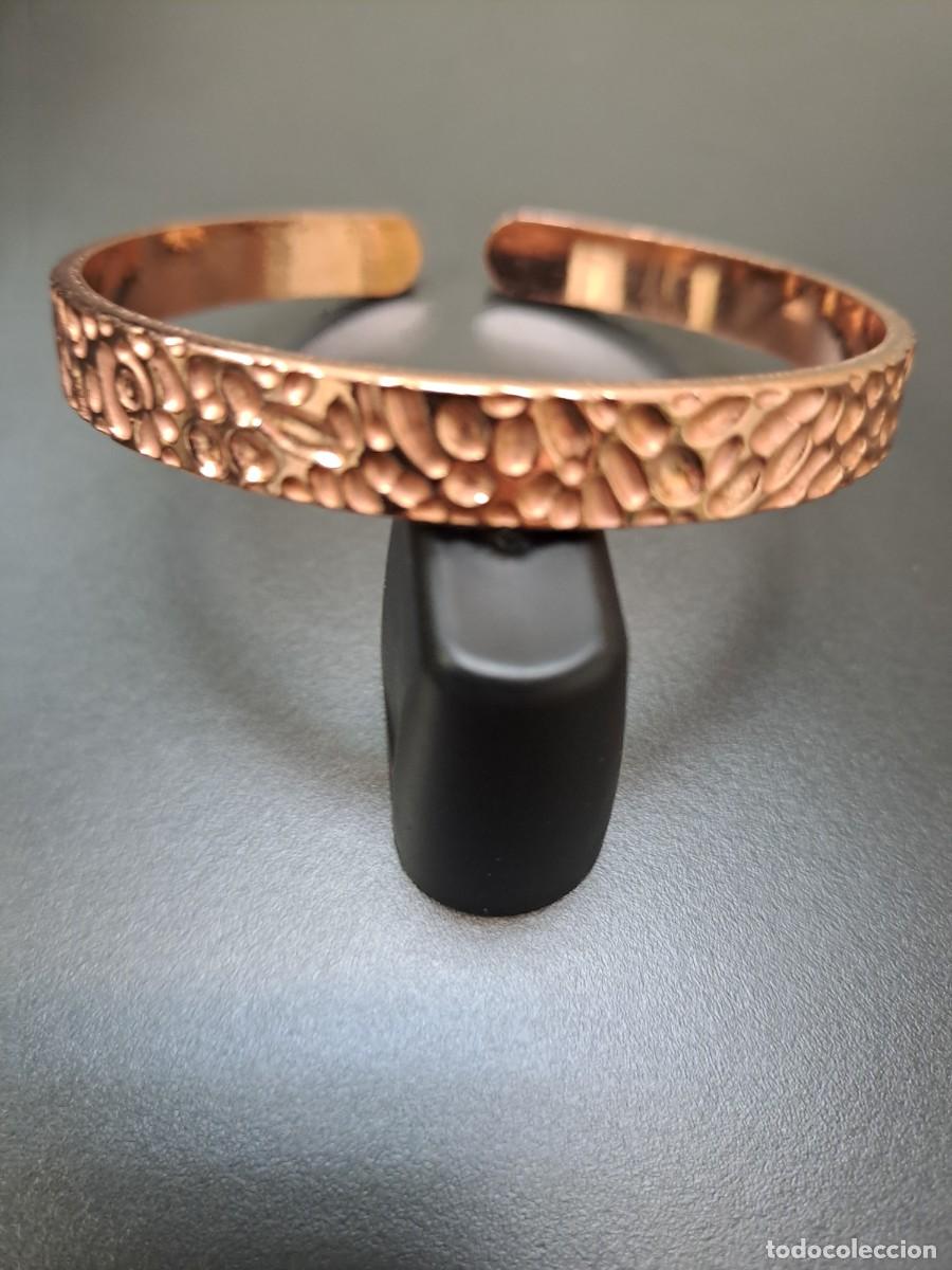 Joyeria: Pulsera cobre ajustable con relieve de textura de lava antigua, nueva