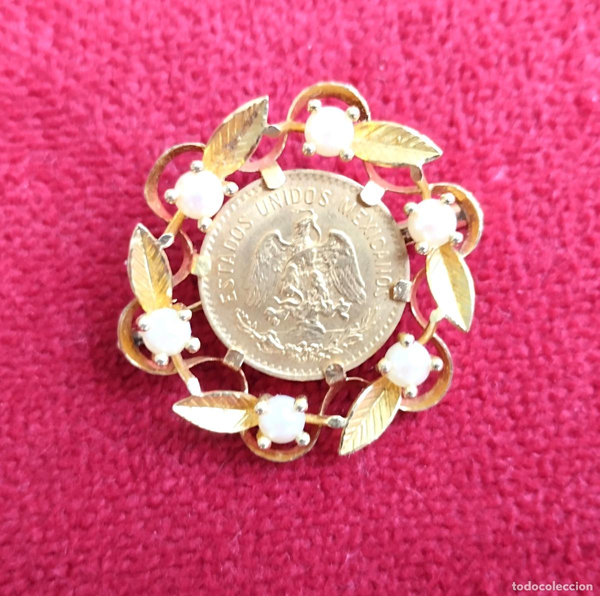 Joyeria: BROCHE DE ORO 18 KLTS. CON PERLAS Y MONEDA ENGARZADA DE 5 PESOS ESTADOS UNIDOS DE MEXICO 1920