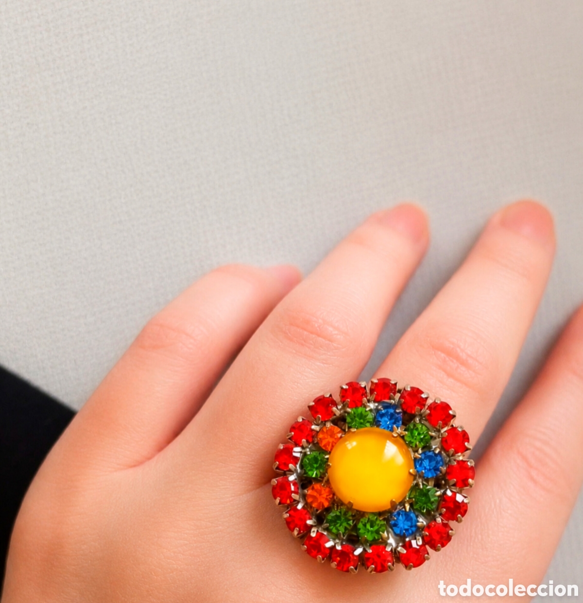 Joyeria: Anillo Art D&eacute;co vintage &ndash; Bot&oacute;n antiguo de cristal de Bohemia &ndash; Anillo grande ajustable