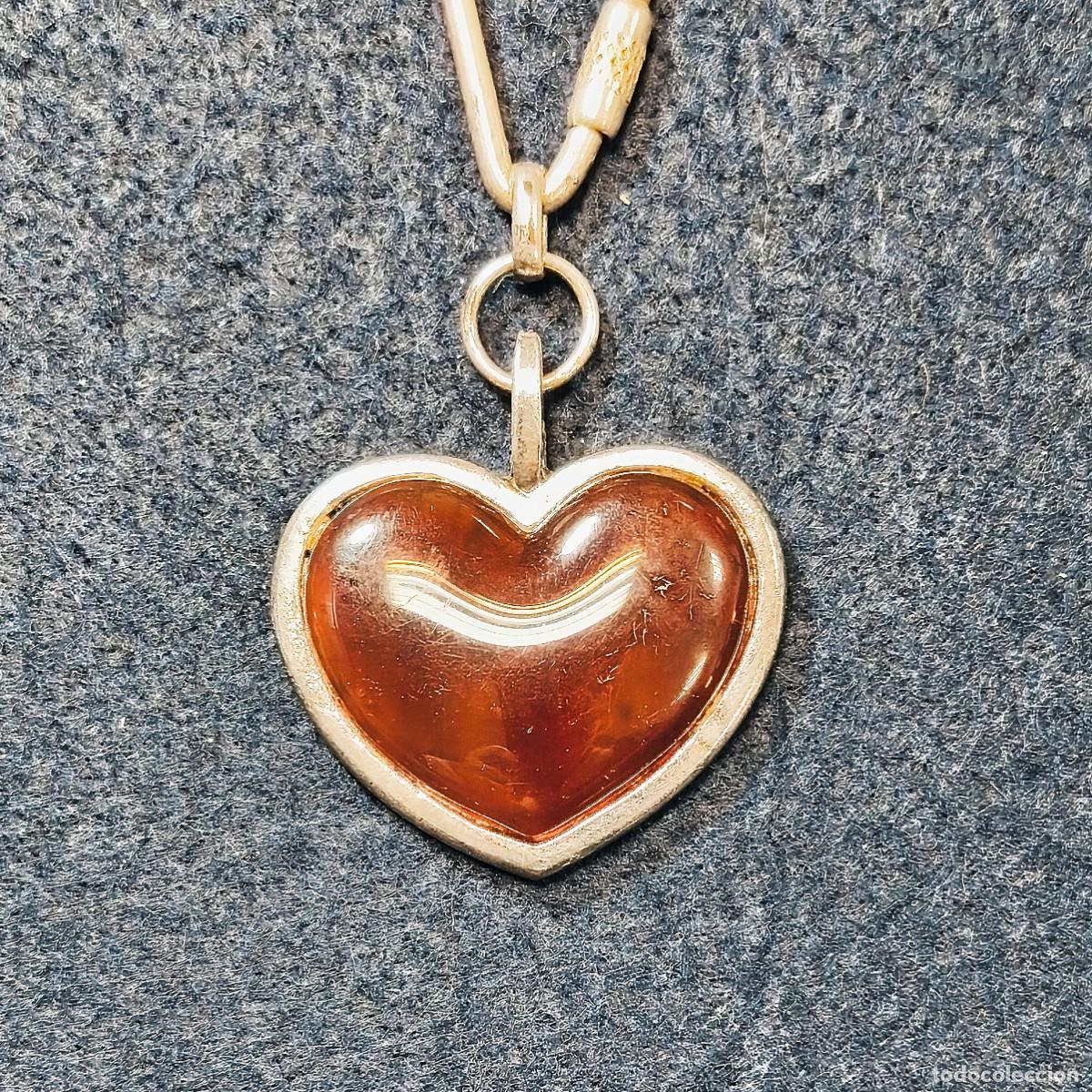 Joyeria: LLAVERO CON CORAZON DE ESMALTE MARRON - GRANATE. METAL PLATEADO