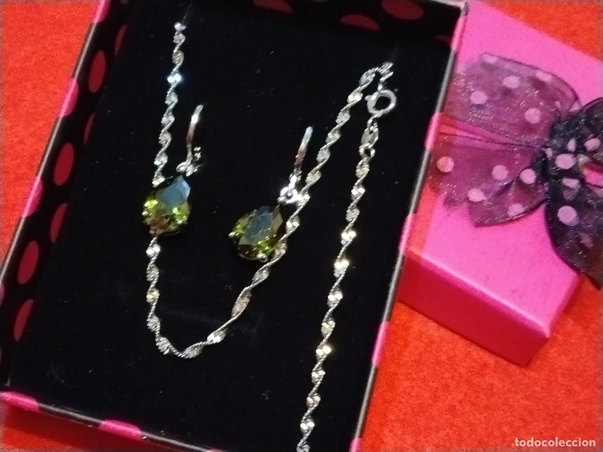 Joaillerie: PRECIOSO CONJUNTO DE CADENA NUDO Y PENDIENTES VERDE ESMERALDA EN GOLD FILLED BLANCO 14K