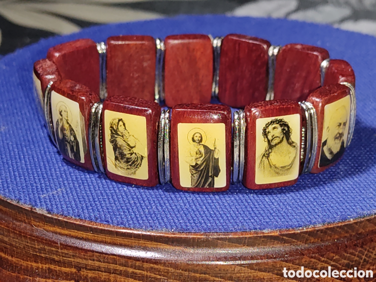Joyeria: Pulsera de madera de caoba cat&oacute;lica & religiosa de virgen y santos.