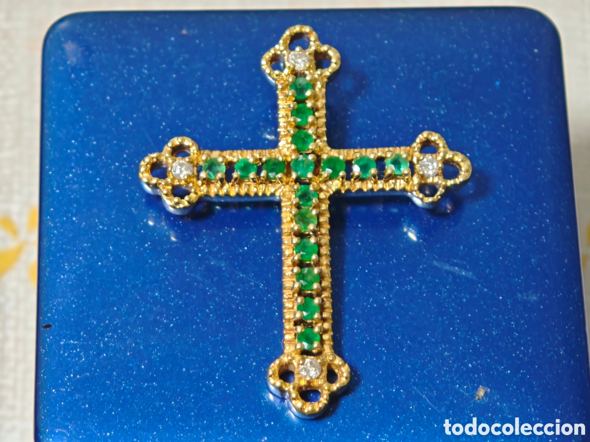Jewelry: IMPRESIONANTE CRUZ DE ORO 18 K ESMERALDAS Y DIAMANTES