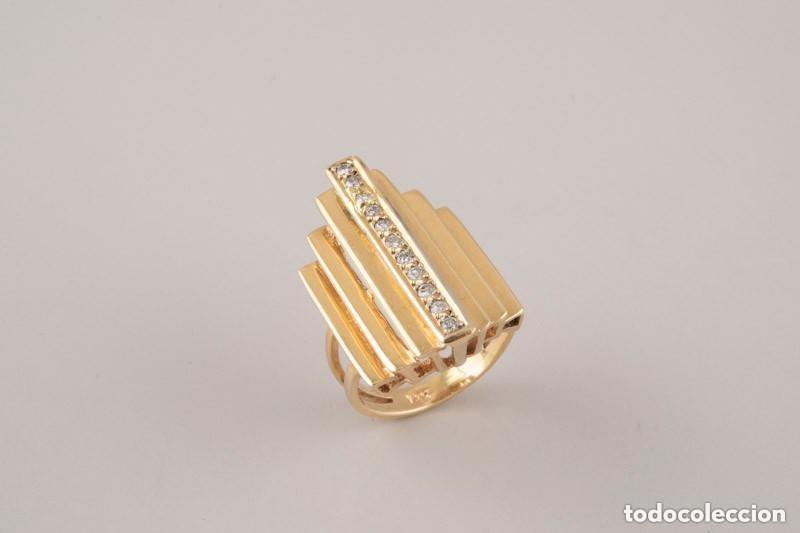 Joyeria: Gran sortija oro macizo y brillantes naturales