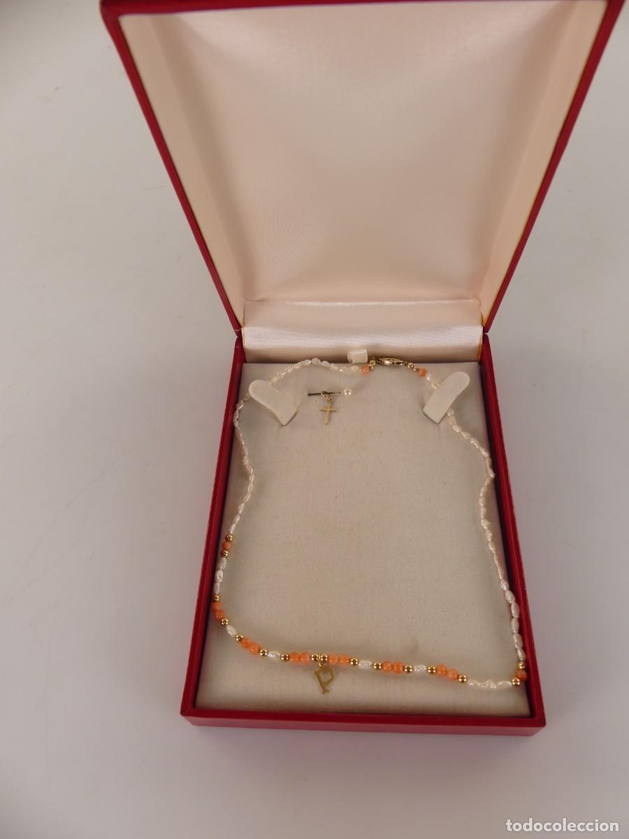 Joyeria: BONITO COLLAR CON COLGANTES LETRA P Y CRUZ EN ESTUCHE