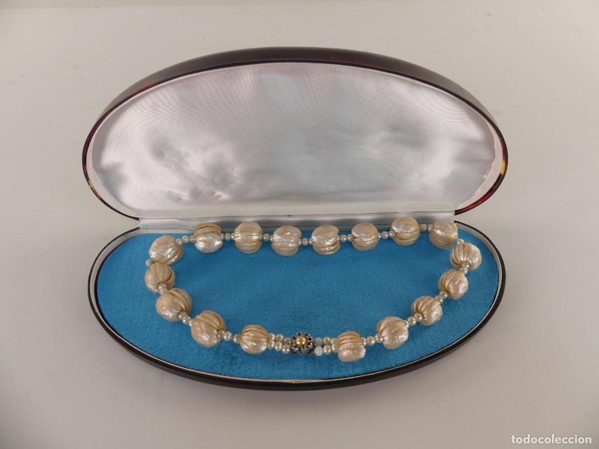 Joyeria: PRECIOSO COLLAR HECHO CON NACAR Y PERLAS CON ESTUCHE