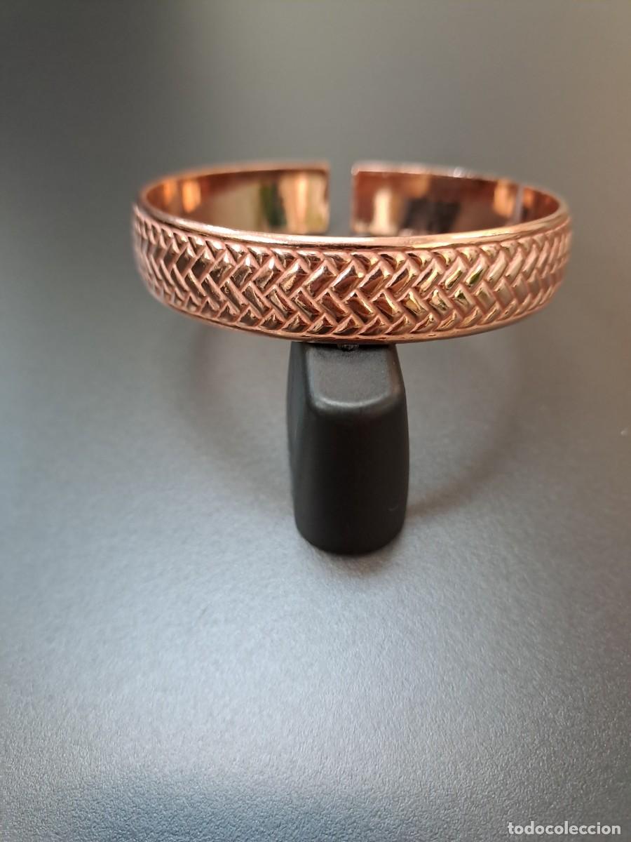 Joyeria: Pulsera de cobre ajustable con trazado espigado, nueva