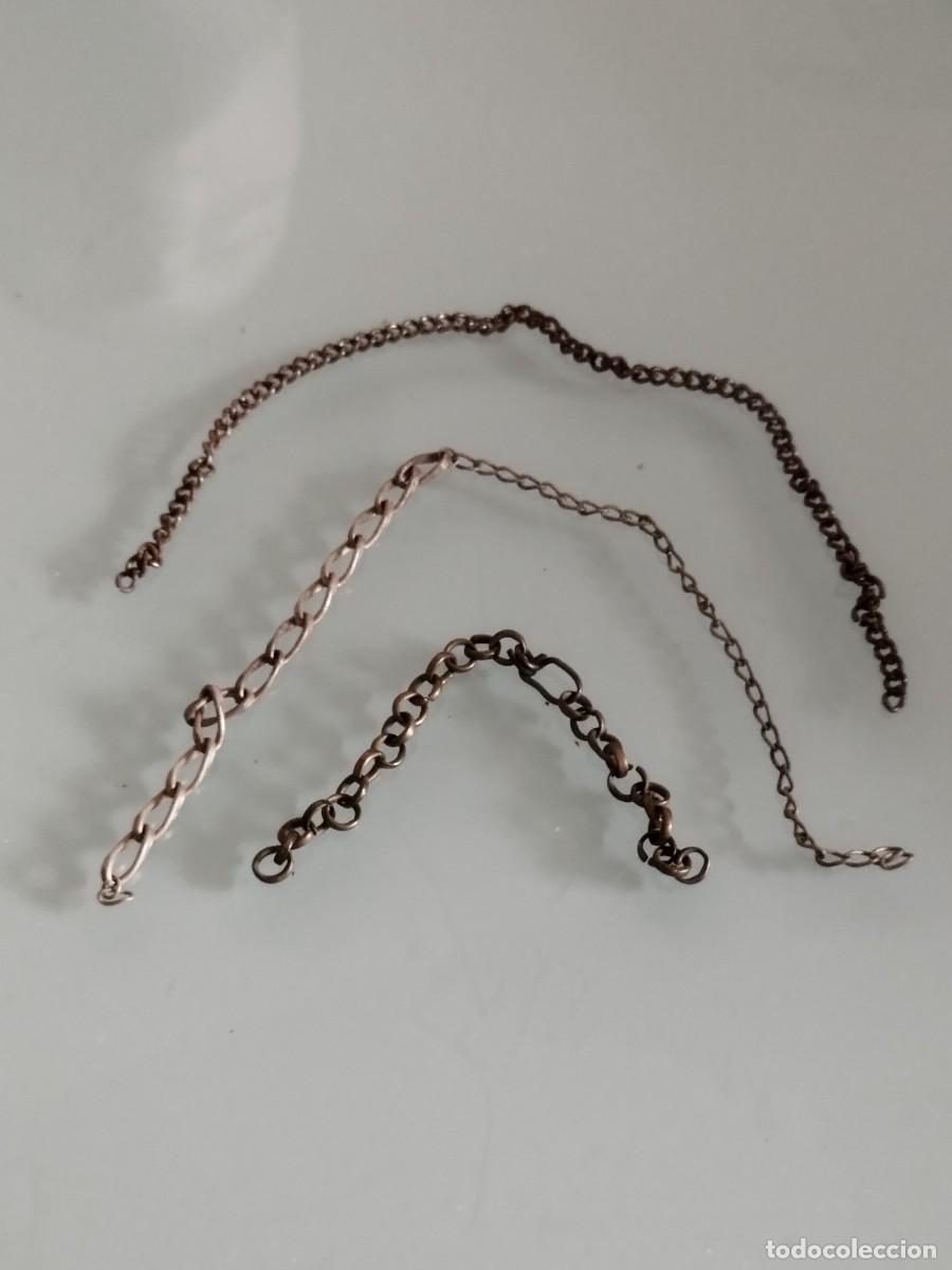 Joyeria: Lote de 3 trozos cadenas de eslabones. Colgante. A restaurar.