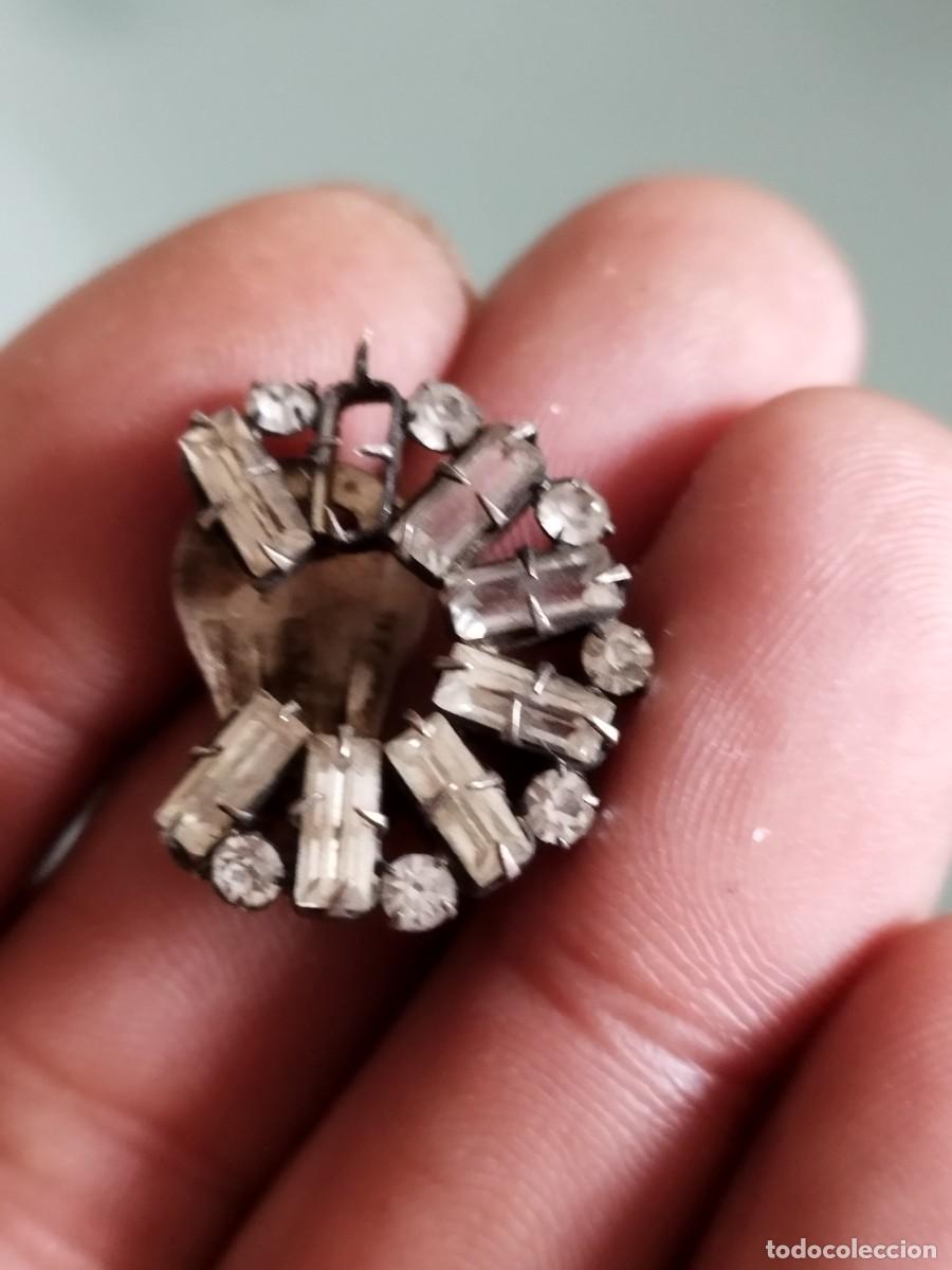 Joyeria: Antiguo pendiente forma de flor con pedrer&iacute;a a identificar y restaurar. - Foto 2