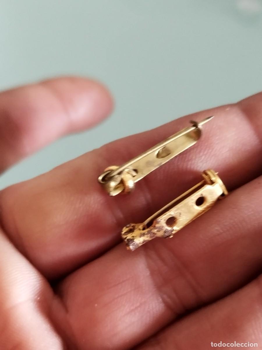 Joyeria: Dos antiguos peque&ntilde;os broches a identificar. - Foto 3