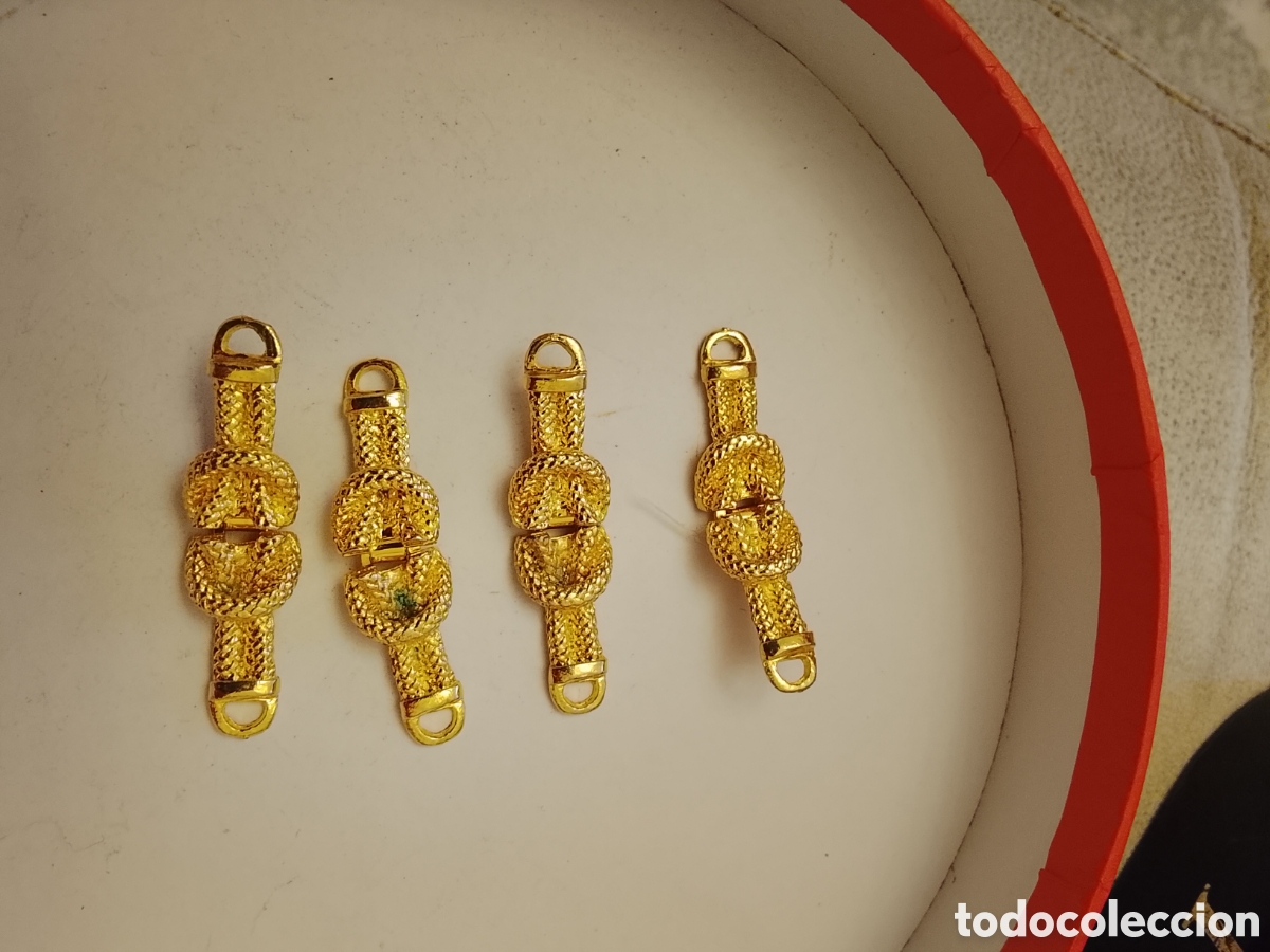 Joyeria: Lote de broches para collar o chaqueta .Son de los a&ntilde;os 70.
