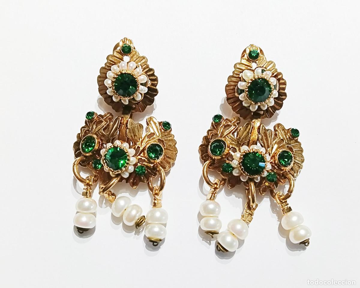 Joyeria: Elegantes Pendientes Desmontables Vintage -- Pedrer&iacute;a Verde y Perlas