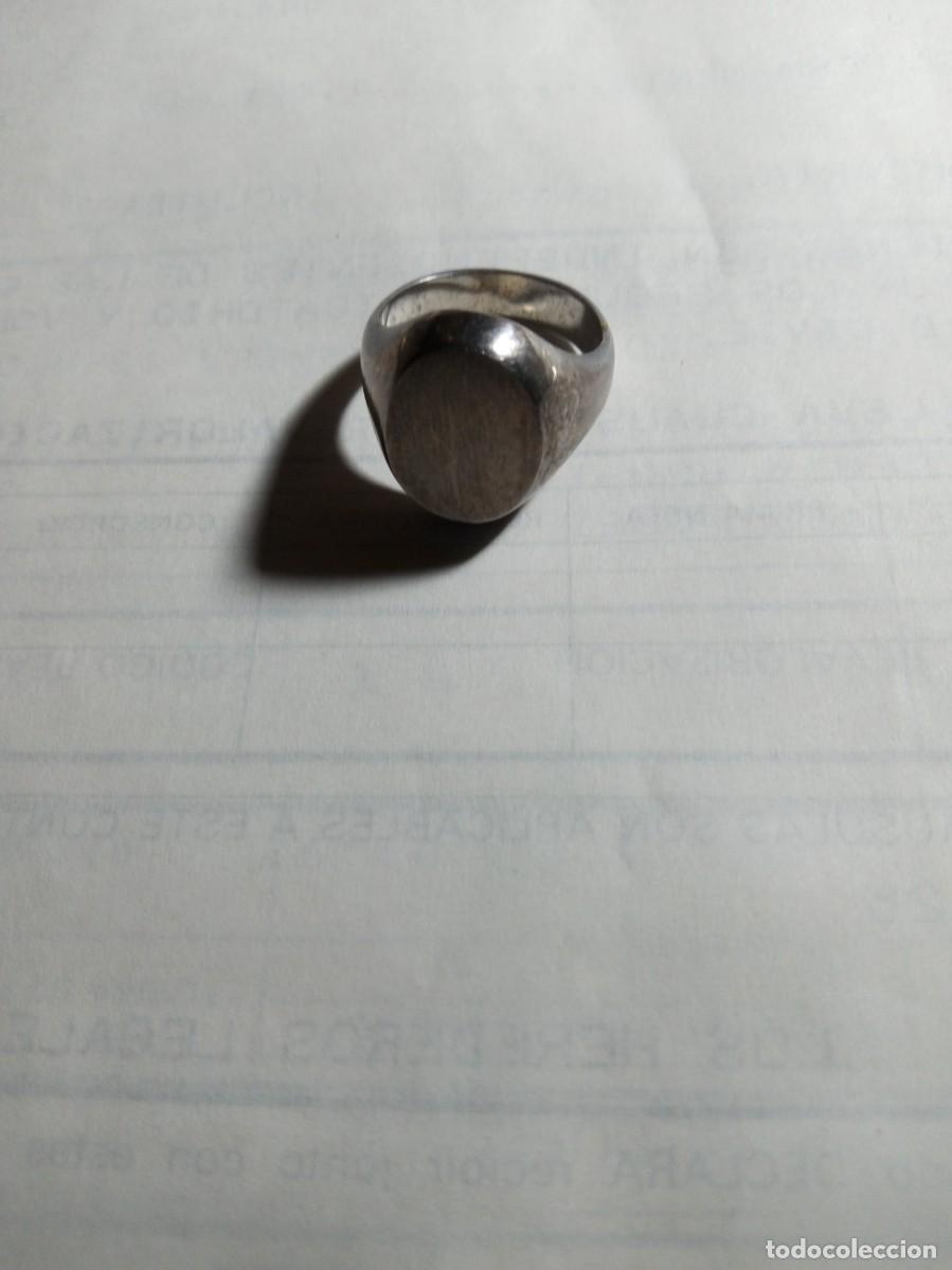 Joyeria: Anillo tipo sello de plata.