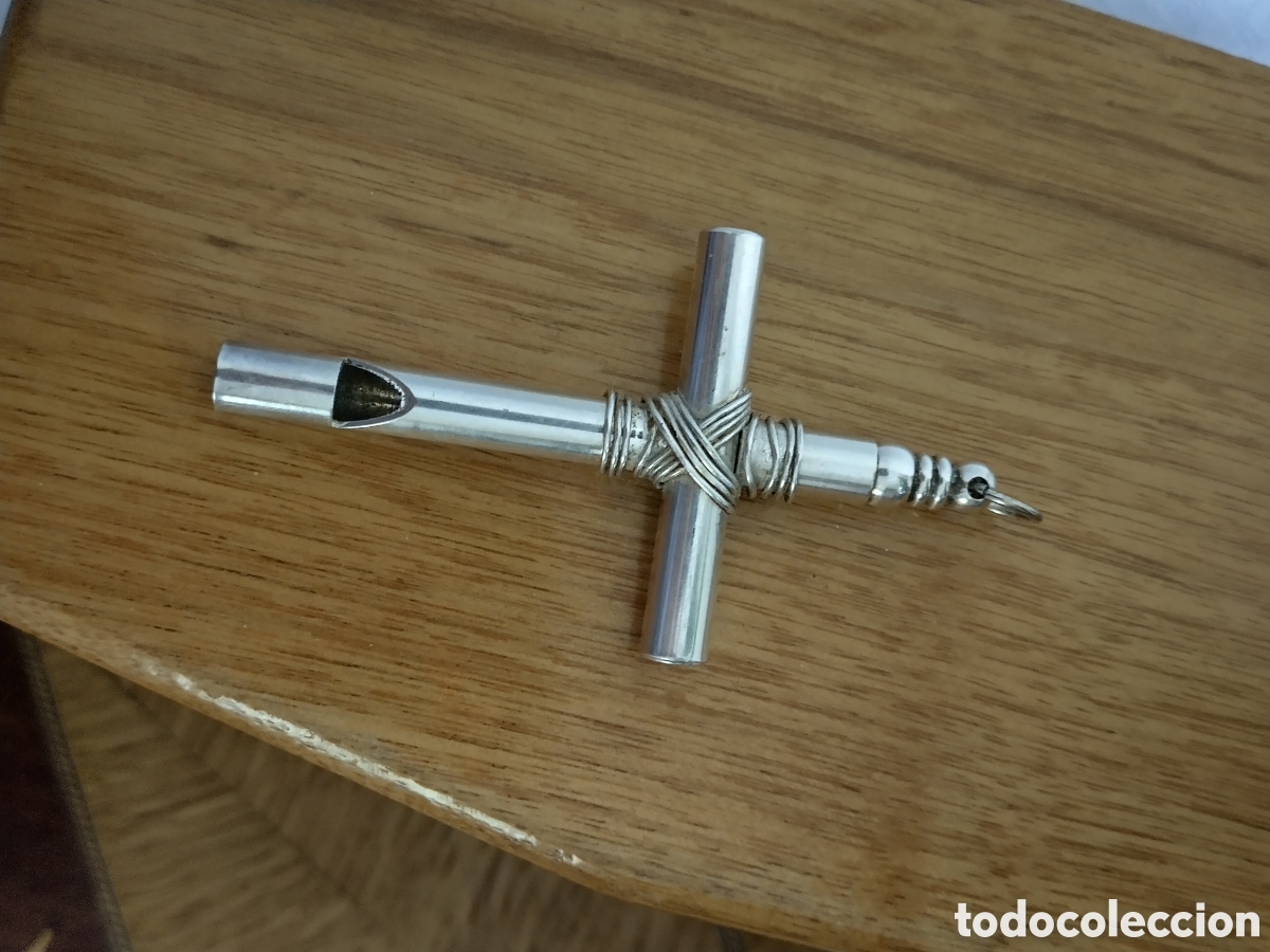 Joyeria: COLGANTE TIFFANY & CO PLATA 925 CRUZ CON SILBATO (CRUCIFIJO)