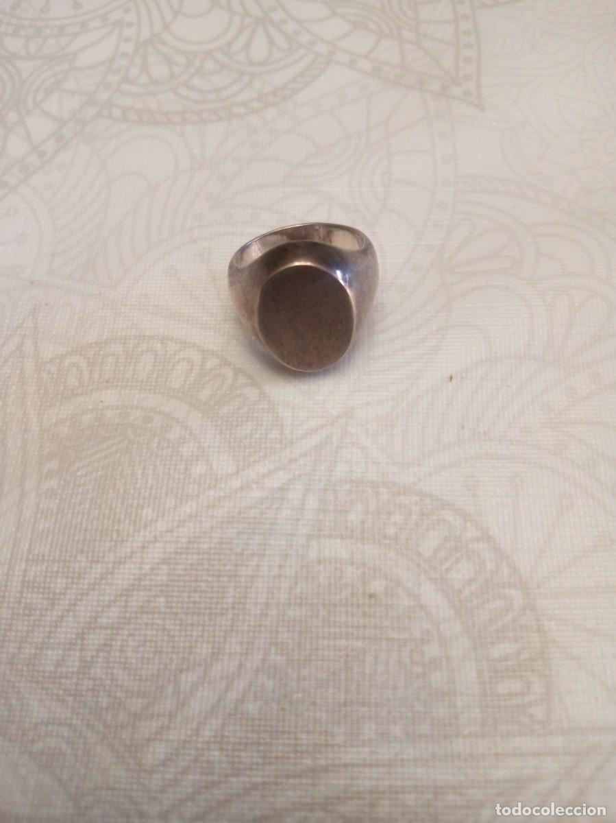 Joyeria: Anillo tipo sello de plata.