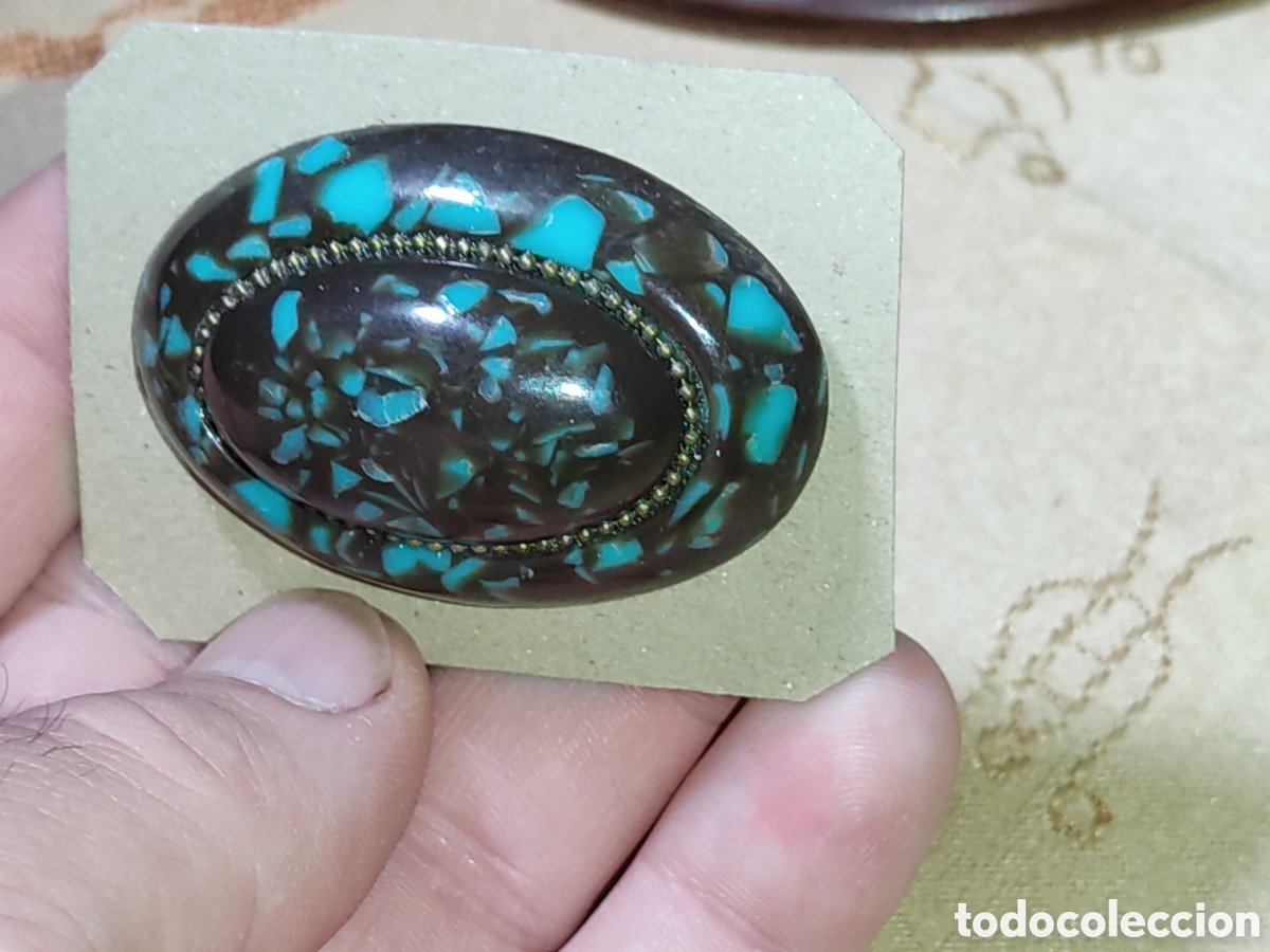 Joyeria: Bonito broche de resina o baquelita turquesa.A&ntilde;os 40.